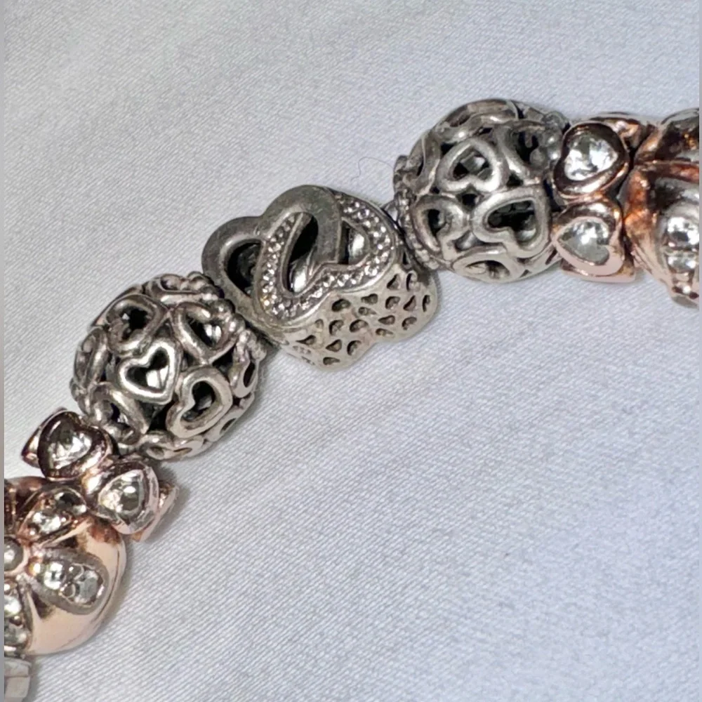 PANDORA 7.1 inch 2 tone silver heart clasp charm bracelet - Picture 12 of 12